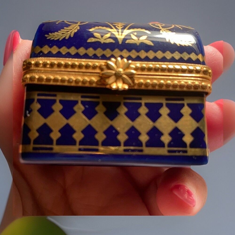 Estee Lauder Keepsake Box Designed Especially For Estée Lauder. Blue Gold